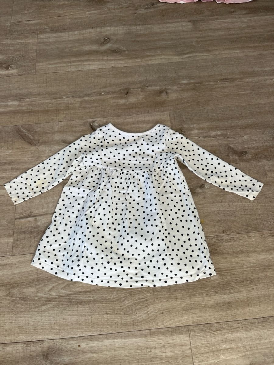 H&M Ensembles coordonnés: Langärmlige Mädchekleider – D'occasion à Wegenstetten par sin_n9q2 4