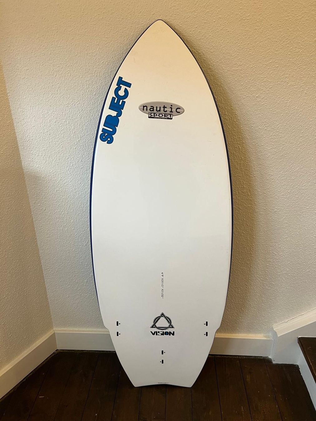 Planches de surf: Wakesurfboard Subject 4'9 – D'occasion à Zürich par Taj137 1