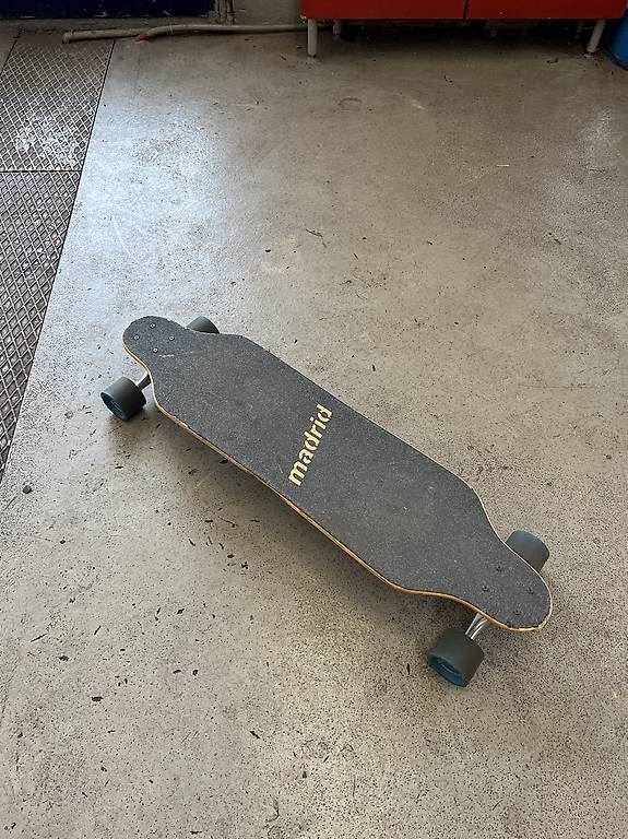 Skateboards: Longboard Madrid – Gebraucht aus Rorschacherberg von Mikail3 1