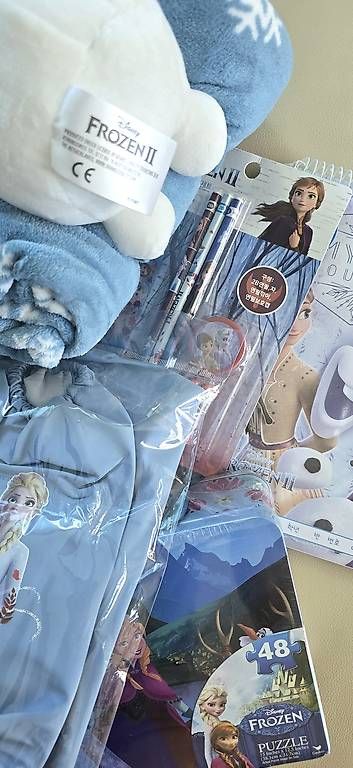 Giocattoli: Disney Decken, Disney Schulmaterialien, Disney Apron – Usato da Zürich venduto da joo_hrd5