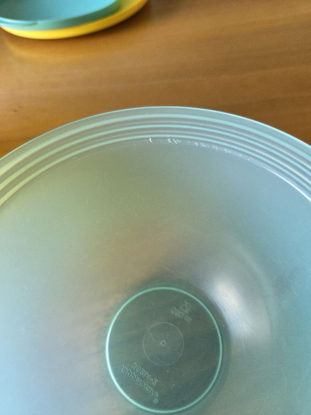 Tupperware Contenitori & Simili: Tupperware Schüssel Set, 550ml, 1,3L gebraucht – Usato da Stans venduto da HoMiMa 2
