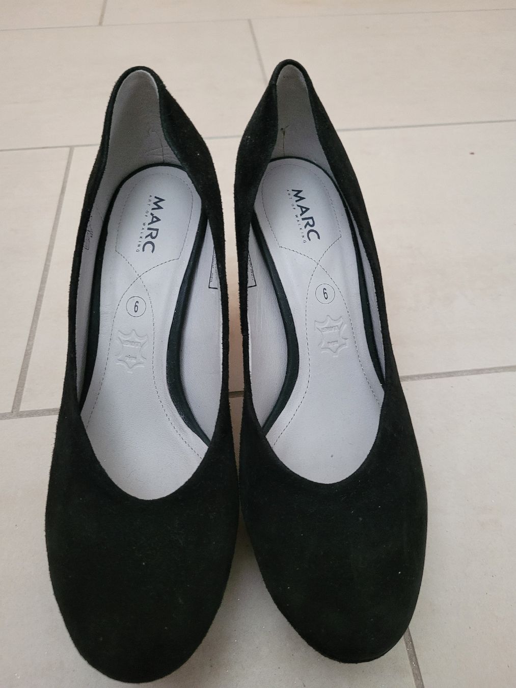 Scarpe da donna: Pumps schwarz Marc fast neu Gr. 39 – Nuovo (secondo la descrizione) da Flawil venduto da Tosca24 1