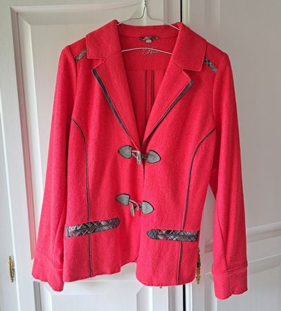 Damen Jacke Gilet Rabe, Gr. 38 Wolle (kleine Flecken)