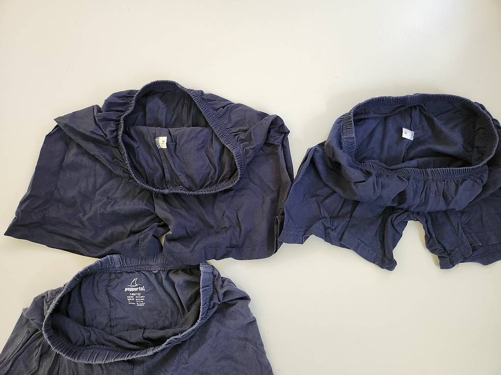 Hosen: Kurze Stoffhosen / Shorts – Gebraucht aus Zürich von Rose_Marie 1
