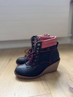 hohe Stiefeletten / Stiefel