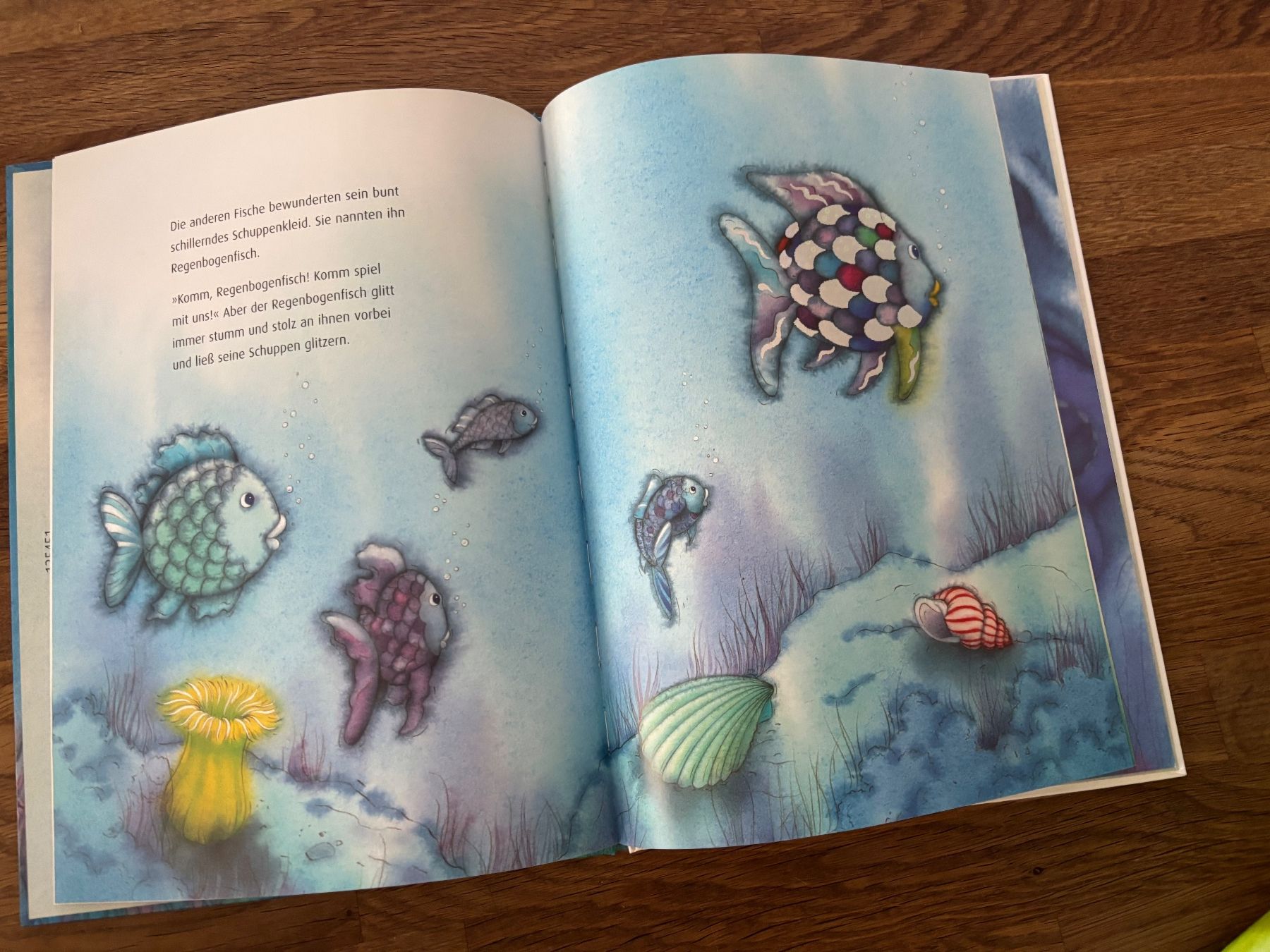Libri: Kinderbuch Der Regenbogenfisch von Marcus Pfister – Usato da Bülach venduto da bjo_kl86 2