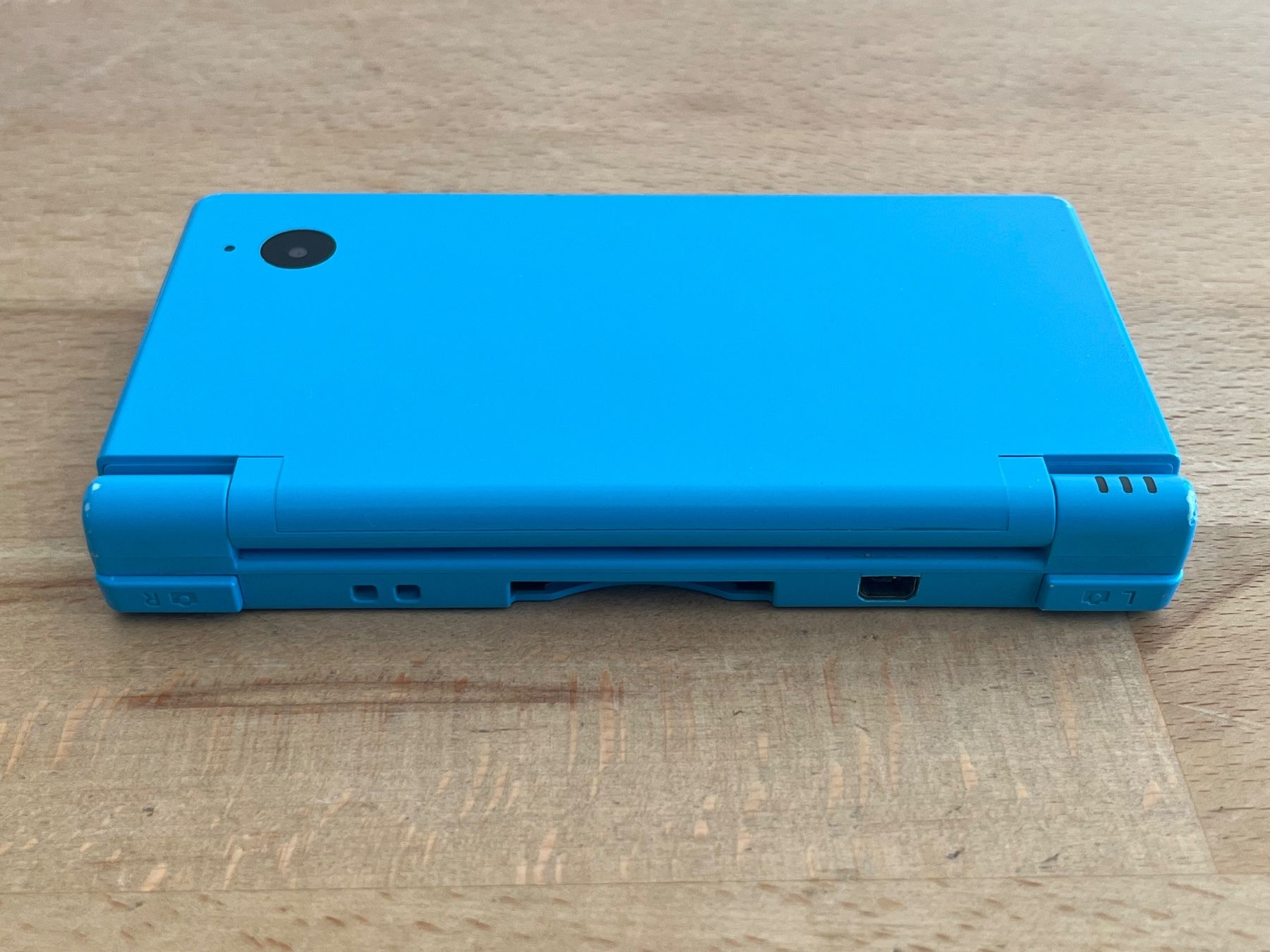 Nintendo Console: Nintendo DSi Konsole hellblau mit originalem Ladekabel – Usato da Thalwil venduto da ranx 3