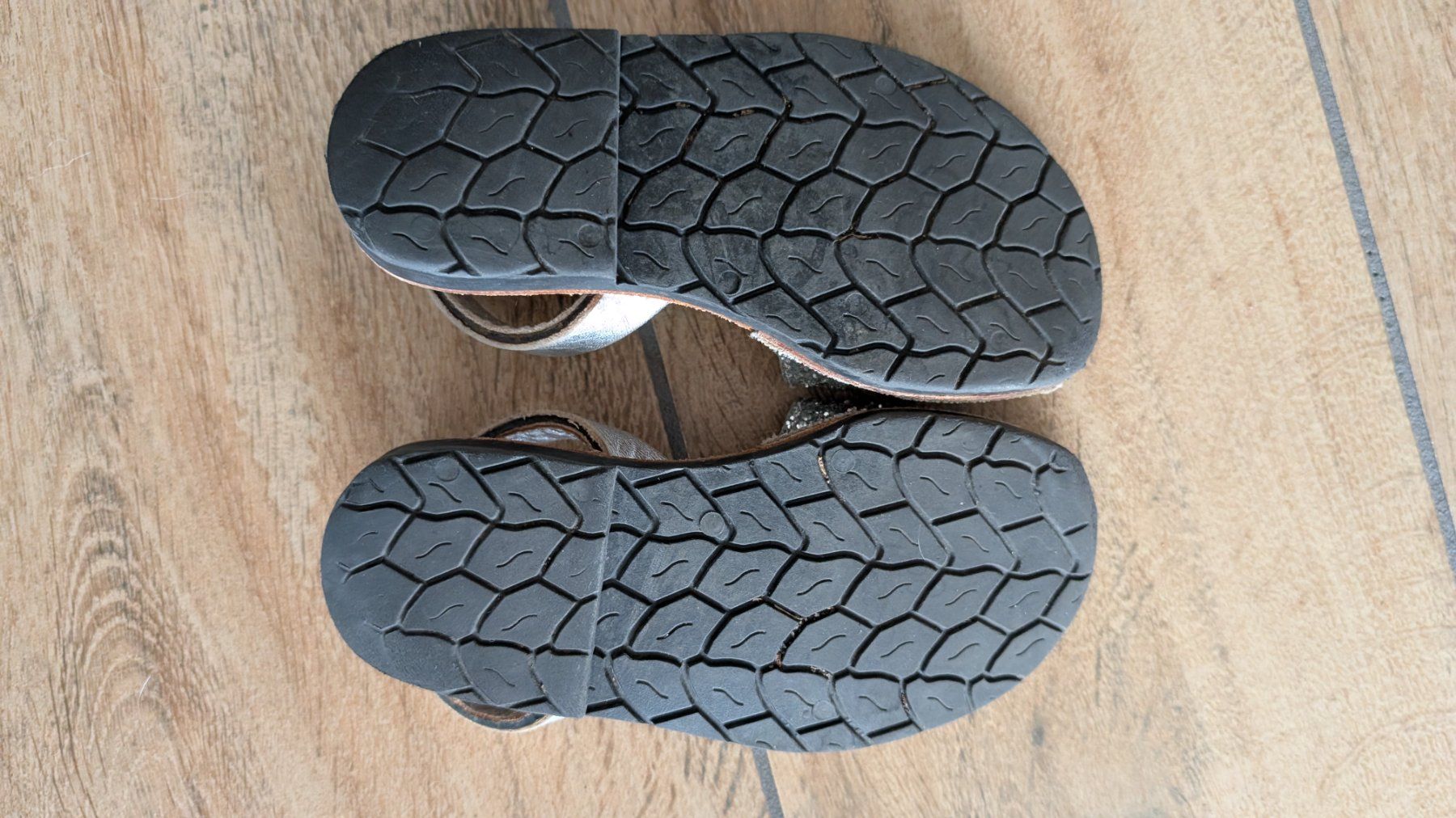 Scarpe per ragazze: echt Leder, glitter, Menorca Gr.26- 27 – Nuovo (secondo la descrizione) da Zürich venduto da nurp 2