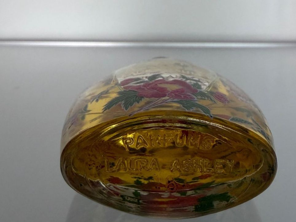 Laura Ashley Parfums & Eau de Toilette: Laura Ashley Vintage eau de parfum No 1 – Neuf (Voir description) à Luzern par Lampion 2