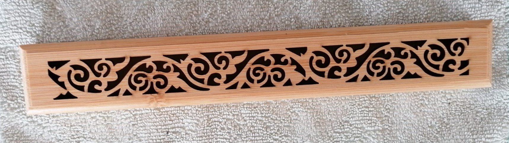 Supporti a parete: schöner Räucherstäbchenhalter/Box aus Holz – Nuovo (secondo la descrizione) da Grächen venduto da Hel7890