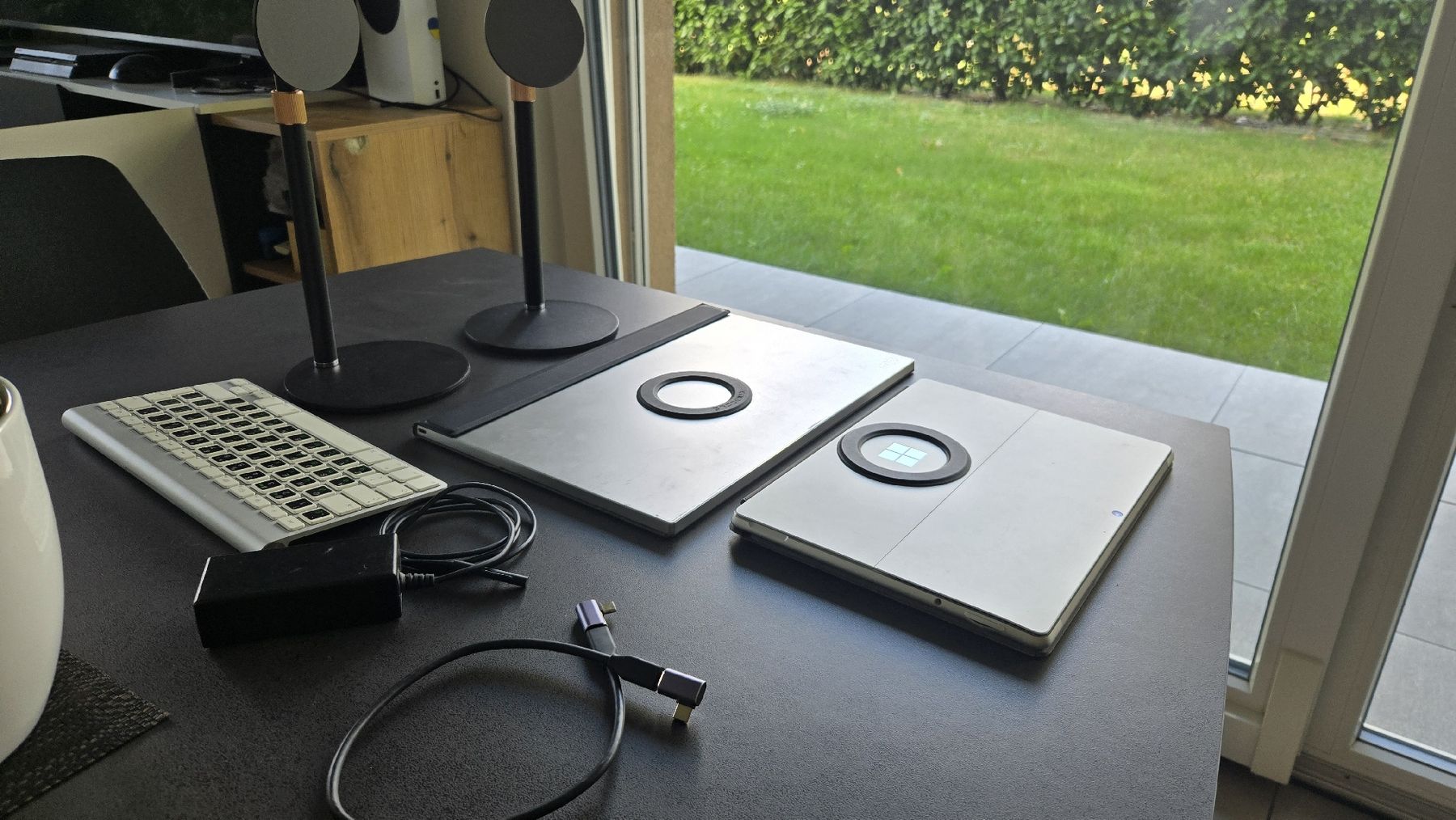 Microsoft Tablettes PC: Microsoft Surface Pro 8 inkl. 16" Monitor & Zubehör – D'occasion à Aproz (Nendaz) par Svet_f 5