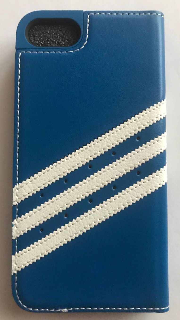 Covers & Schutzfolien: ADIDAS - IPhone 7/8 Booklet Kunstleder Etui - Blau – Neu (gemäss Beschreibung) aus Bassersdorf von maga1g 1