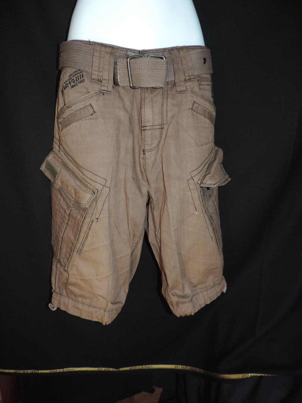 Pantaloni: short cargo droit brun – Usato da Genève venduto da Axelle333 5