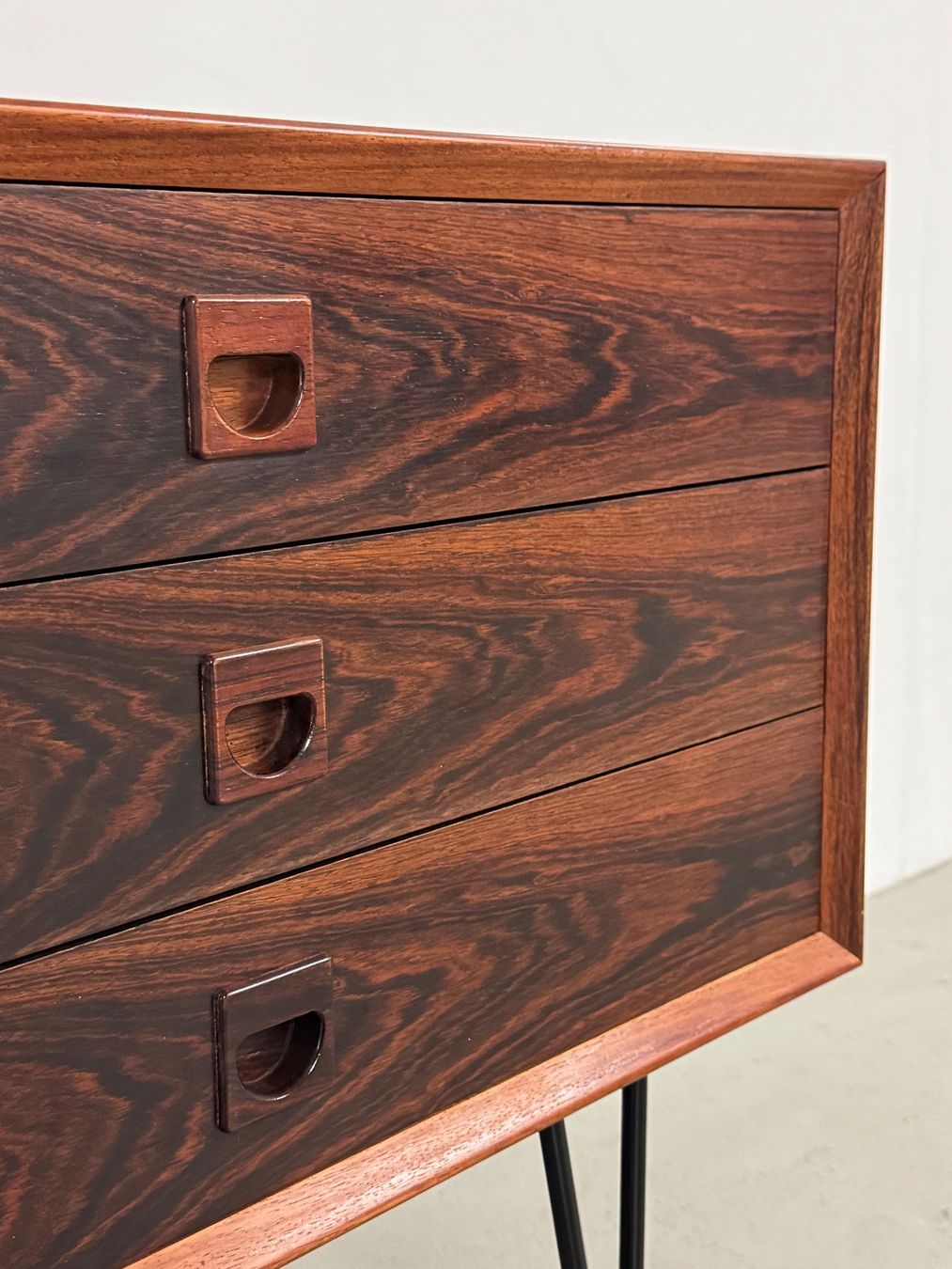 Cassettiere: Palisander Sideboard Kommode Brouer MidCentury Denmark – Usato da Basel venduto da MidMod20C 3