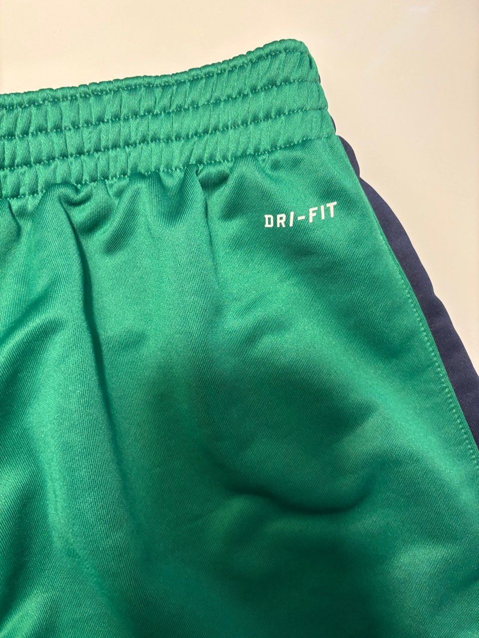 Nike Pantaloni: Nike Trainingshose – Nuovo (secondo la descrizione) da Eglisau venduto da SAM240186 7
