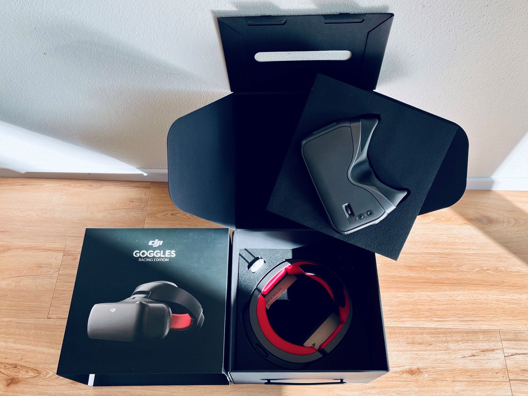 DJI VR Brille: DJI Mavic Air Fly More Combo mit Goggles Racing Edition – Neu (gemäss Beschreibung) aus Pfäffikon ZH von Agsell 7