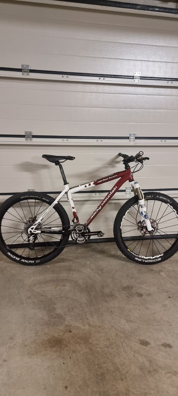 Rocky Mountain Bicycles Biciclette: Rocky Mountain Vertex Team – Usato da Seon venduto da Stibinio