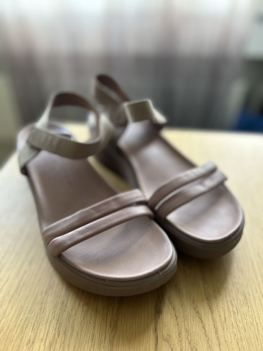 Ecco Scarpe da donna: Sandalen ecco Gr. 39 – Usato da Ipsach venduto da Rena-b