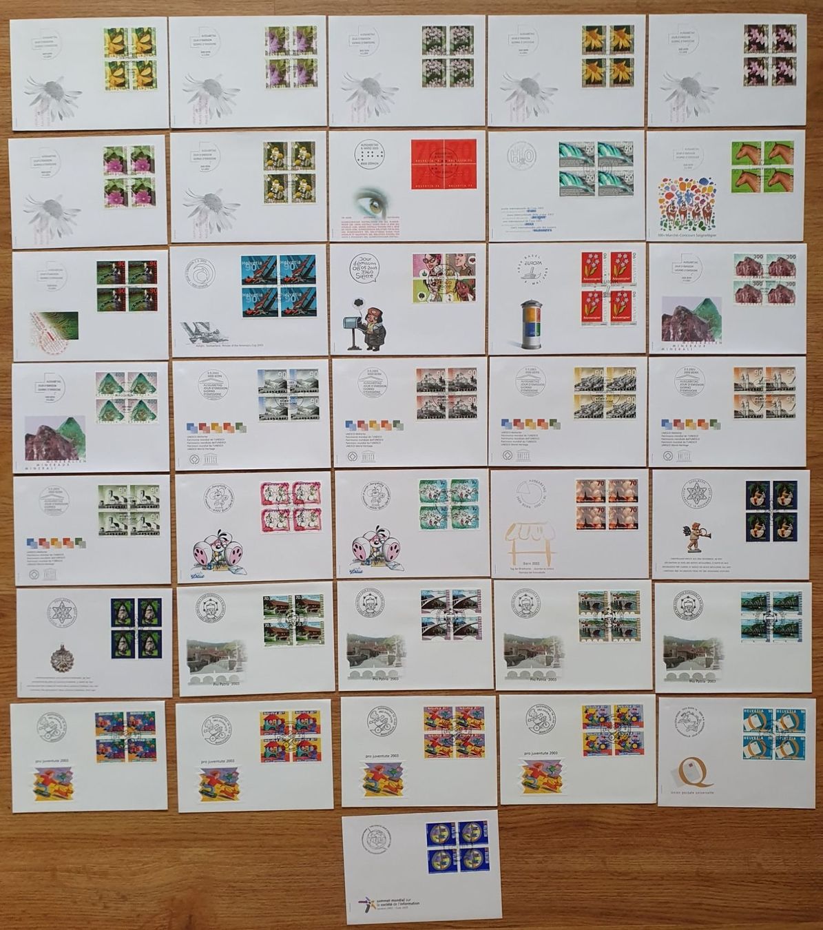 Tous les timbres: 36 FDC Viererblöcke 2003, Postpreis über 155.- – D'occasion à Fislisbach par Zigzag12
