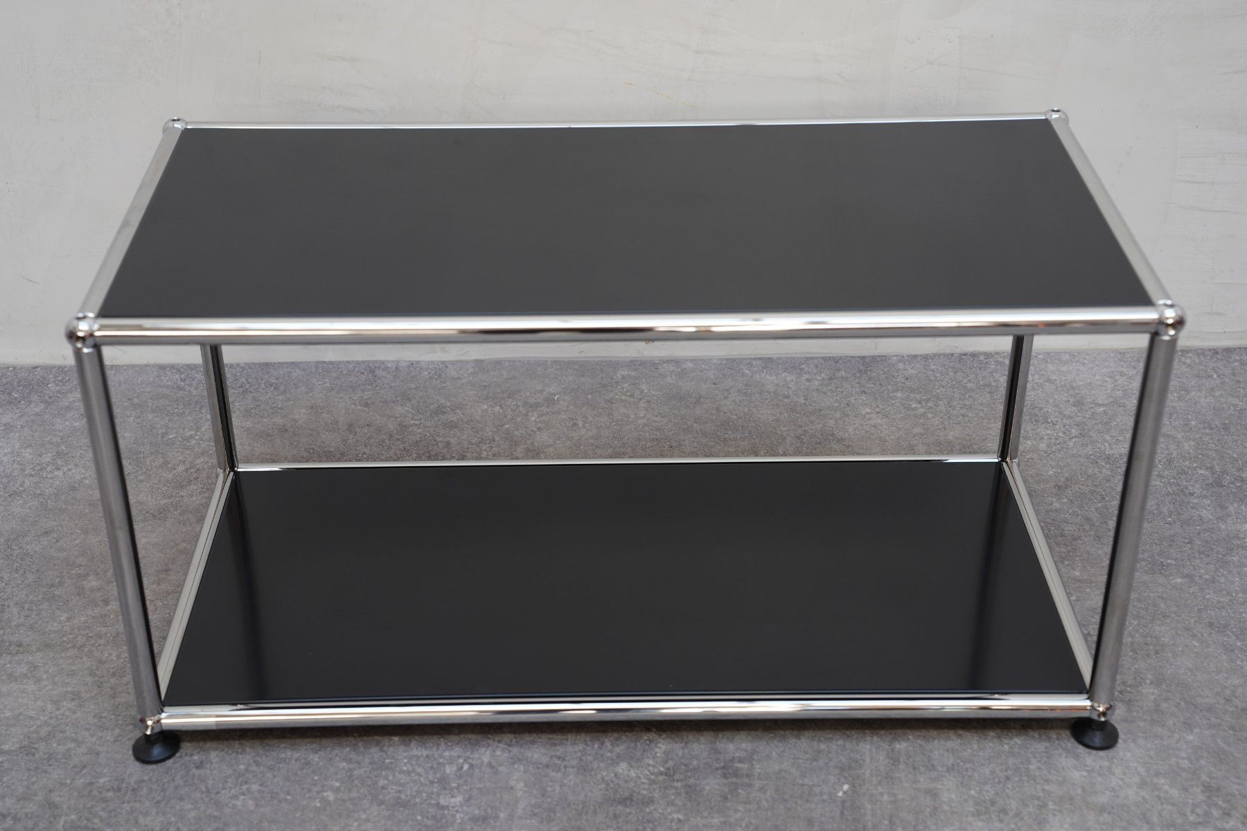 USM Tische: Table basse / d’appoint USM Haller – Gebraucht aus Bulle von ABELiAM 4