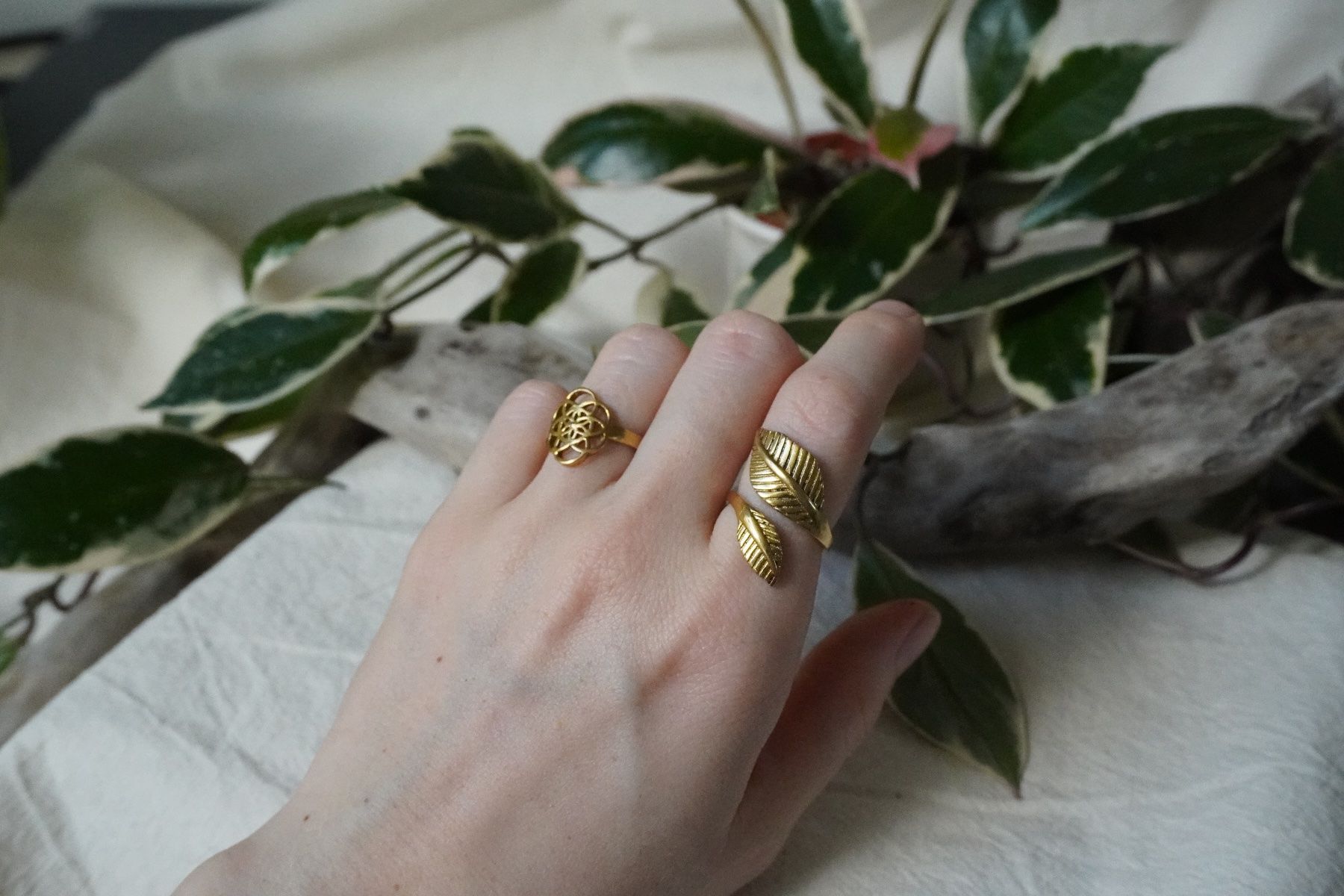 Ringe: Messing Ring Blätter - Neu – Neu (gemäss Beschreibung) aus Heerbrugg von R.St27 3