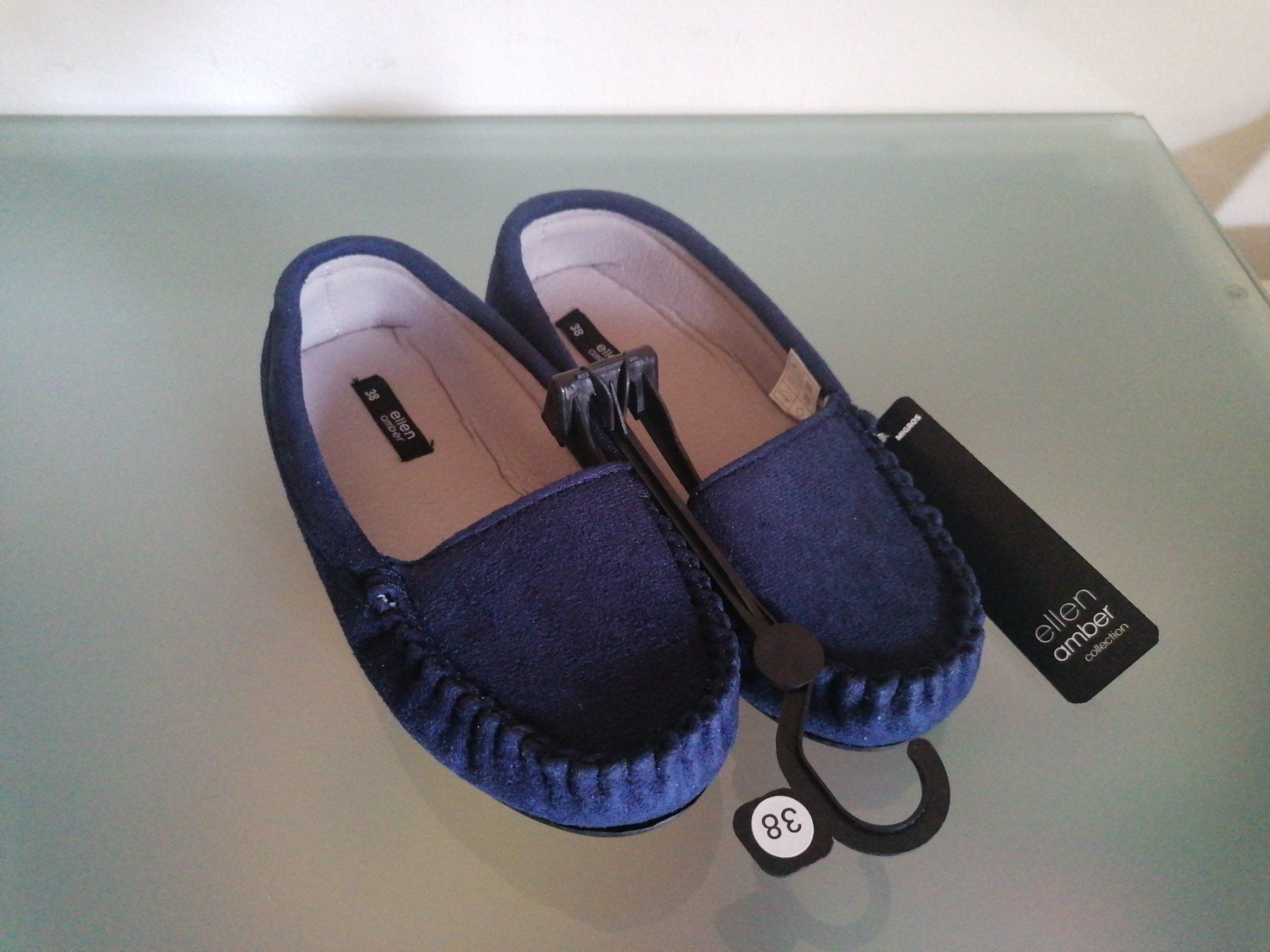 Scarpe da uomo: Ellen Amber Hausschuh Grösse 38 – Nuovo e nell'imballaggio originale da Bäch SZ venduto da Swissy46