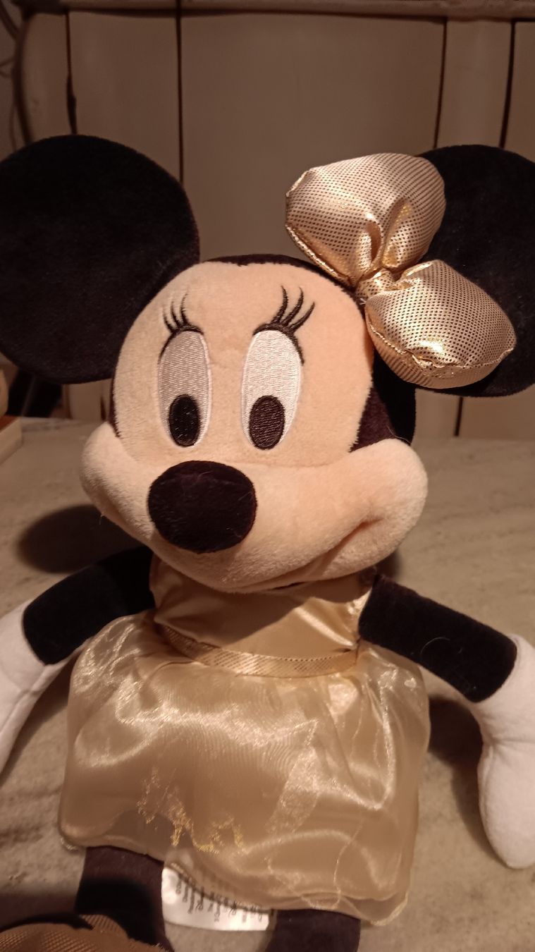 Giocattoli: Minnie Mouse Peluche, Abito Oro - Perfetta per regalo – Usato da Carena venduto da gra_yz7p
