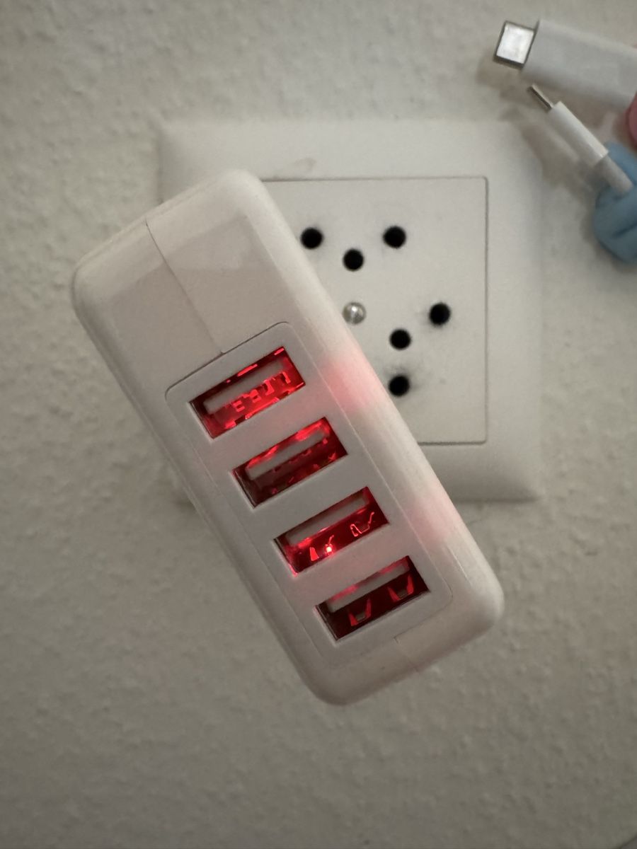 Caricabatterie: Chargeur USB multiple, idéal voyage - Rapide & Pratique! – Usato da PRILLY venduto da hurricane2000 2