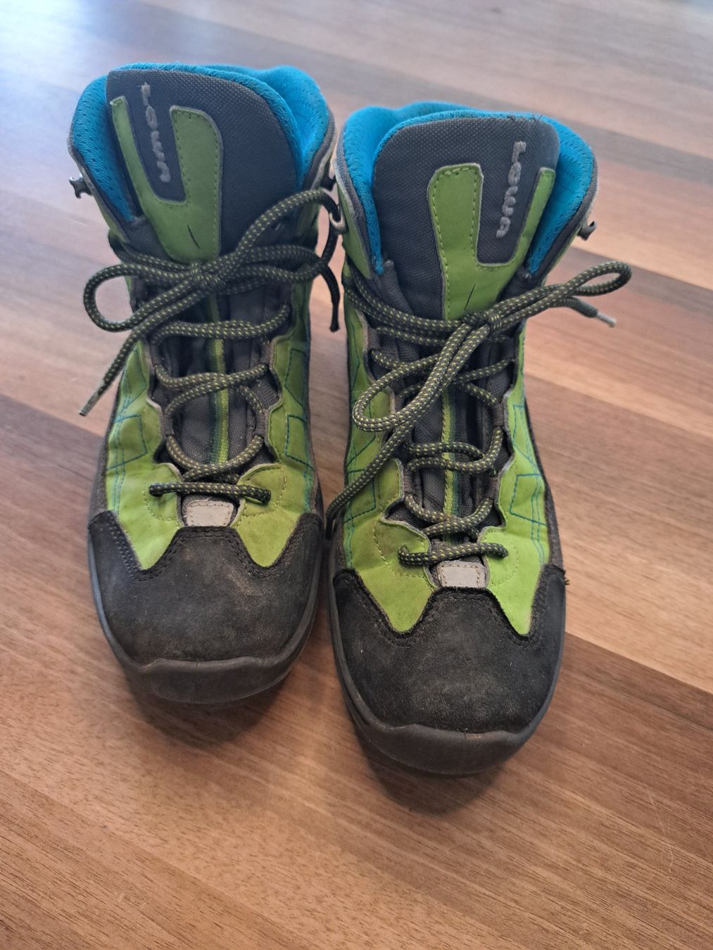 Lowa Herrenschuhe: Wanderschuhe Gr. 40 – Gebraucht aus Baar von Bruce37 1