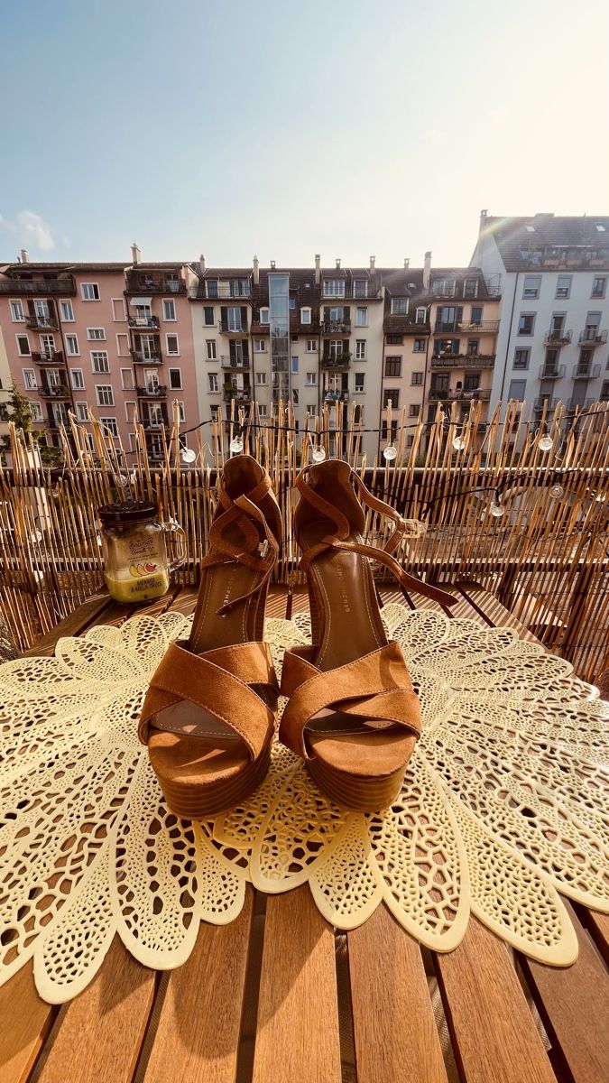 Scarpe da donna: Chic Braun plateau Sandalen – Nuovo (secondo la descrizione) da Luzern venduto da lei_5btm 7