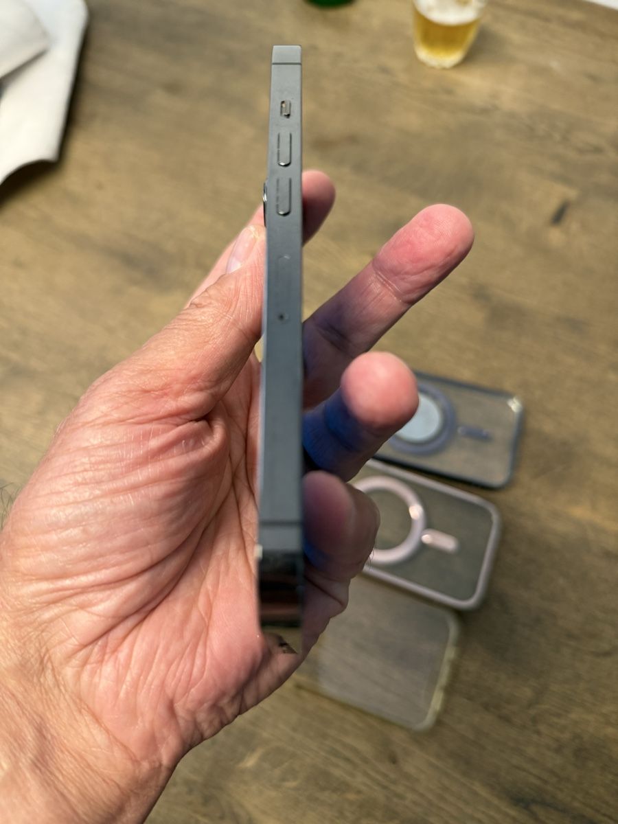 Telefoni cellulari / Smartphones: Ich verkaufe ein iPhone 13 Pro 512G – Usato da Figino venduto da Ferrari58 5