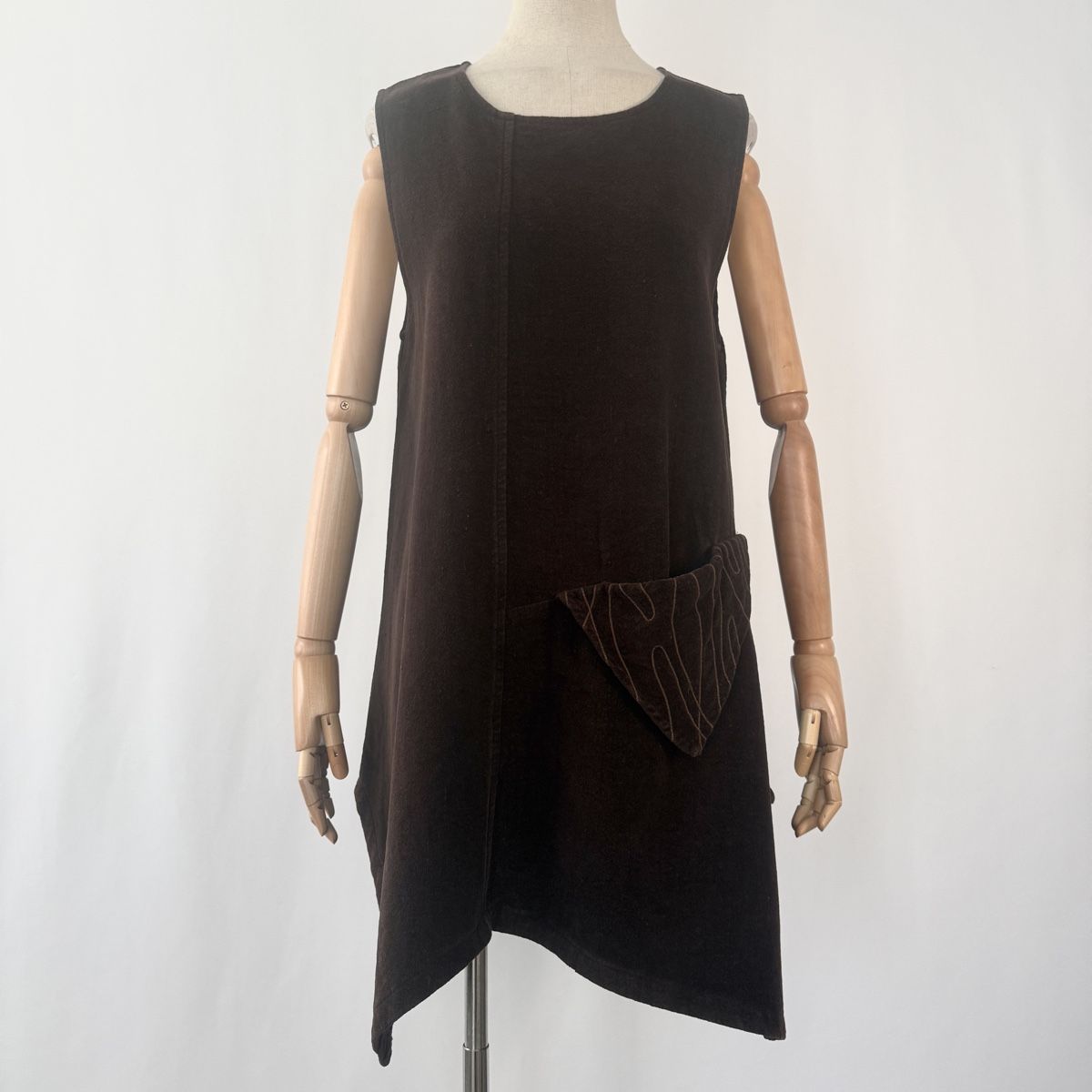 Grizas Kleider: GRIZAS Velvet Dress – Gebraucht aus Freienbach von Avviivva_Shop