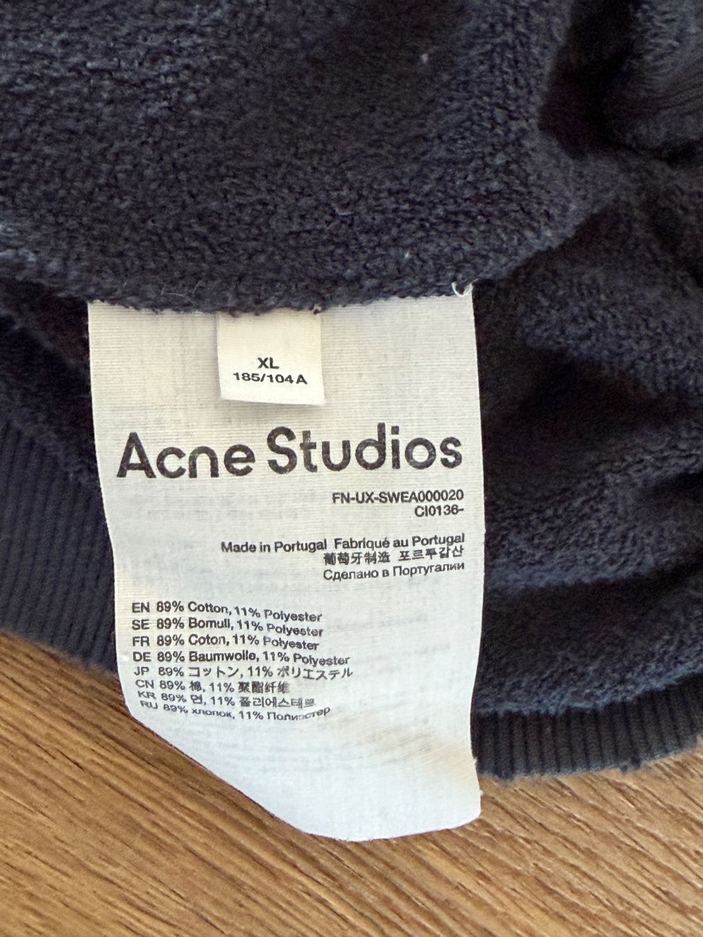Acne Studios Maglioni & Felpe: Acne Studios Logo Hoodie – Usato da Zofingen venduto da sch_z7xb 3