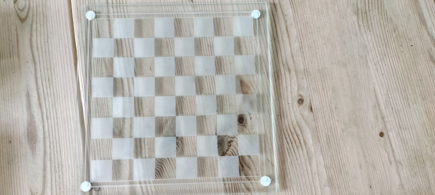 Bicchieri: Glass Chess Set with Board and Pieces good condition – Usato da Niederhünigen venduto da Tom_Oli 2