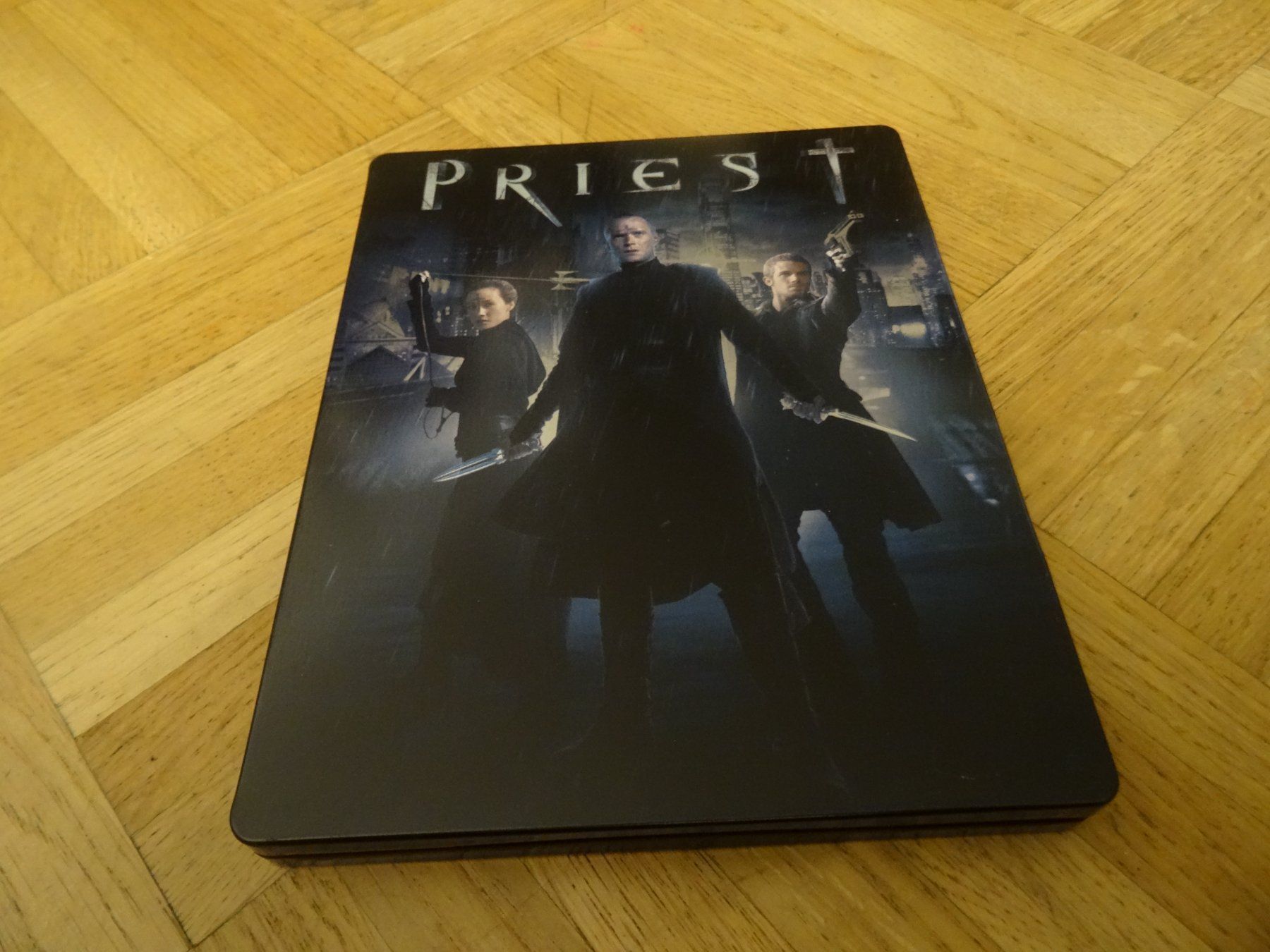 Tutti i DVDs: Priest Steelbook Blu-Ray – Usato da Olten venduto da Disc-Verkauf