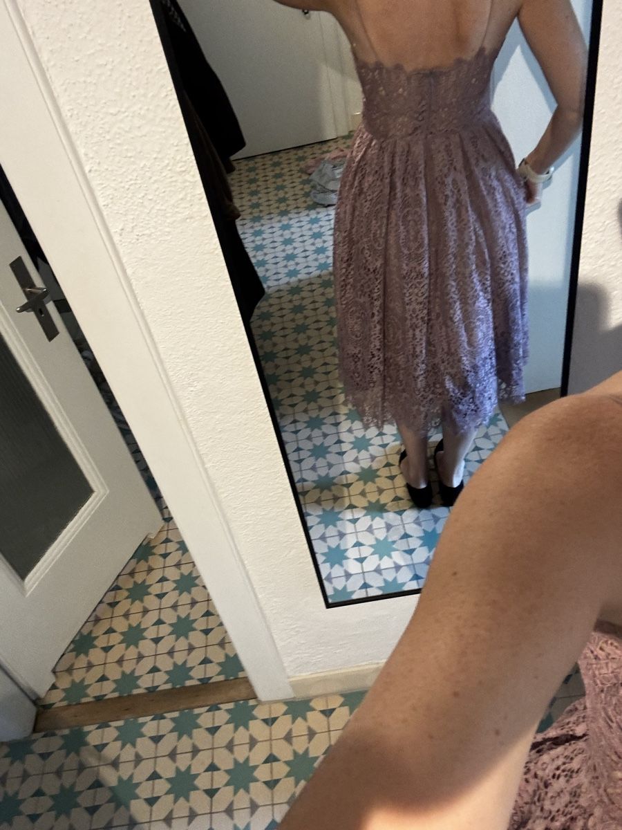 Vestiti: Cocktailkleid fliederfarben – Nuovo (secondo la descrizione) da Zürich venduto da ann_9vgv 2