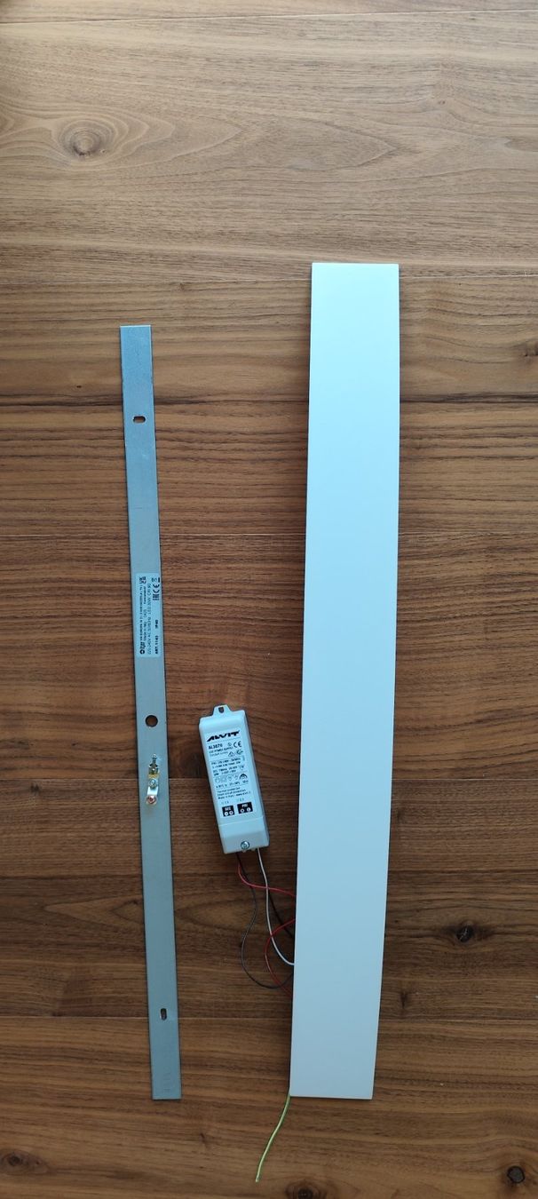 Lampade: Gebogene LED-Wandleuchte Curve in Weiß – Nuovo (secondo la descrizione) da Attelwil venduto da mike2882 1