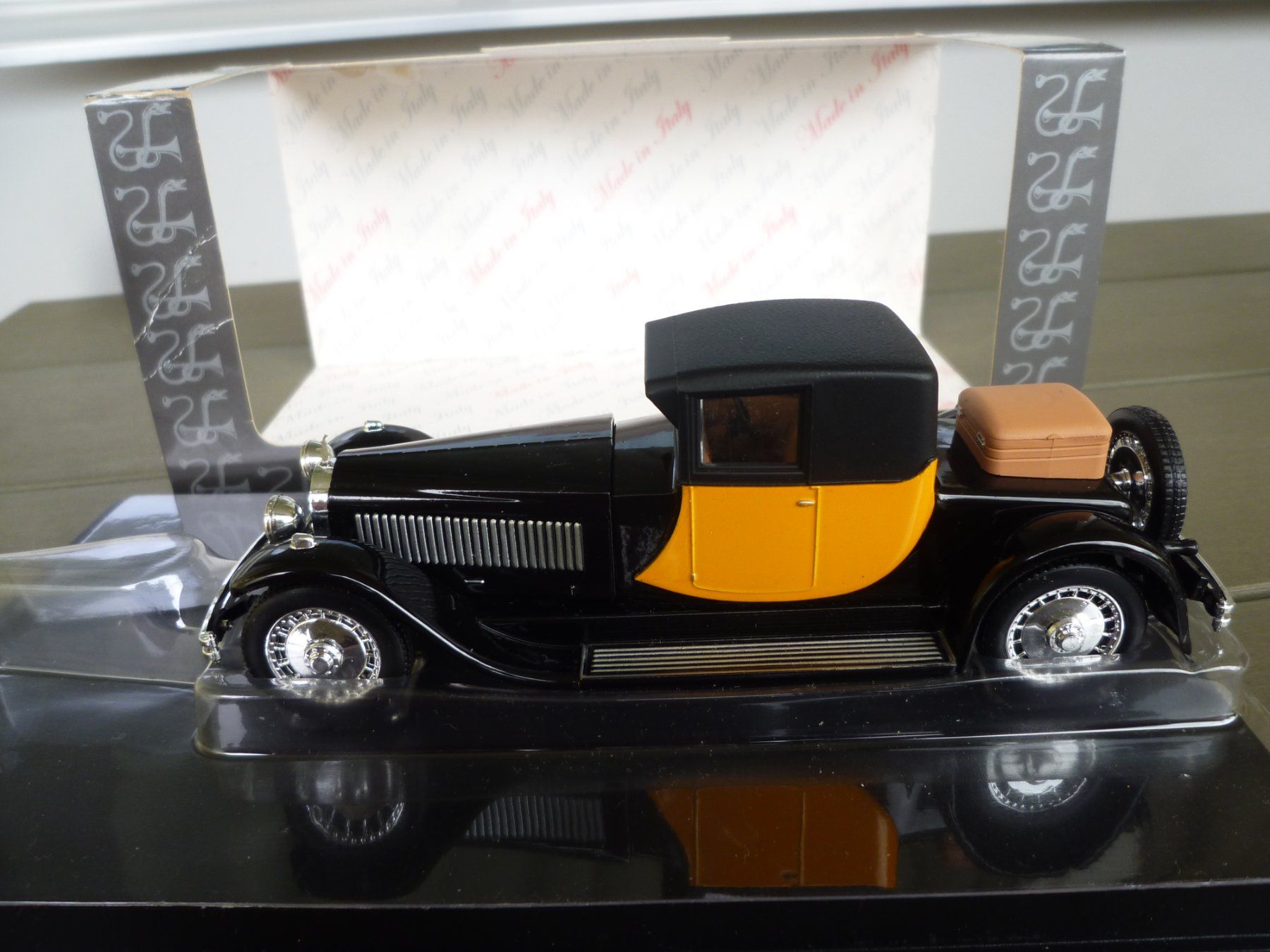Bugatti Modellini d'auto: Bugatti Royale Coupè Napoleon (1929) – Nuovo e nell'imballaggio originale da Flawil venduto da Imperiosud 5