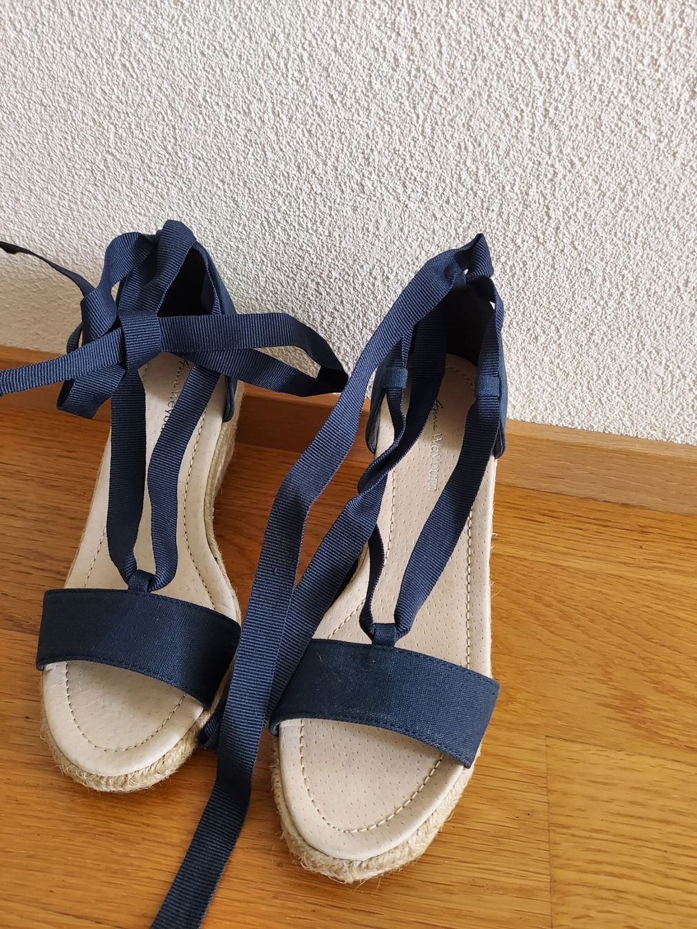 Scarpe da donna: Sandales – Nuovo (secondo la descrizione) da Lausanne venduto da malimar3 5