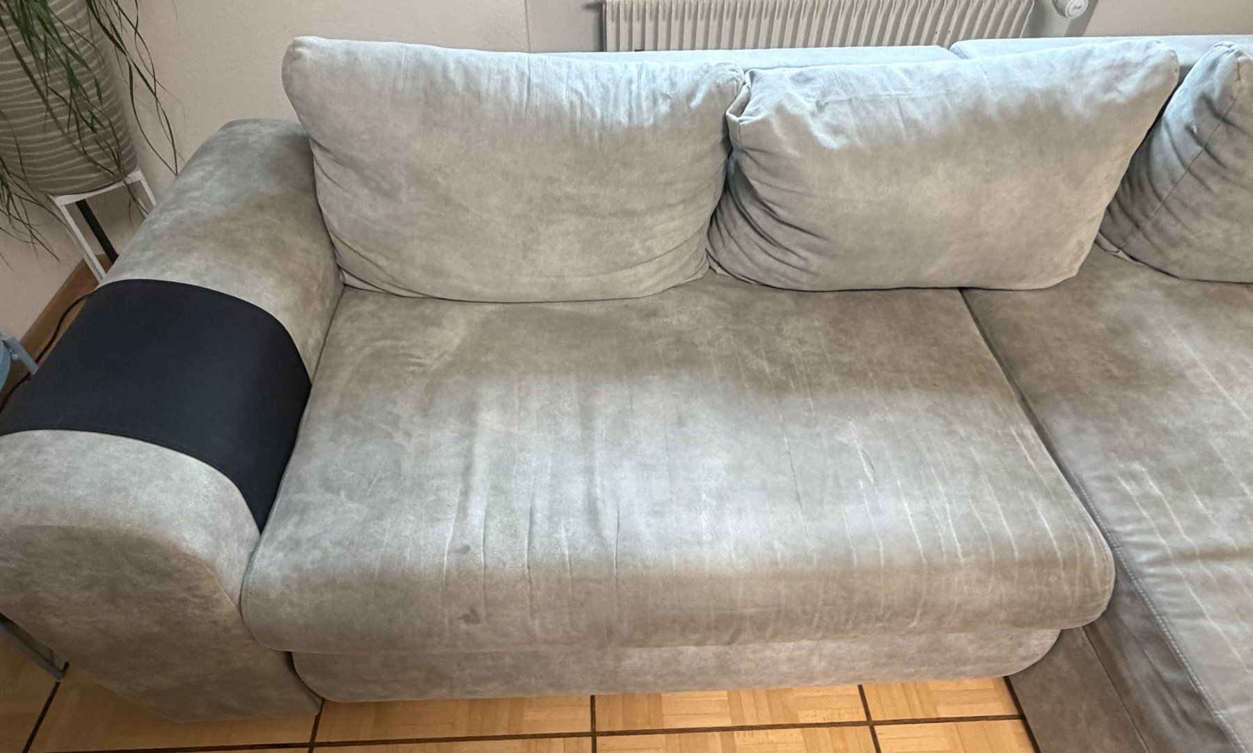 Divani: Ecksofa ELLICA mit Schlafffunktion und Bettkasten – Usato da Ennetmoos venduto da berg2011 2