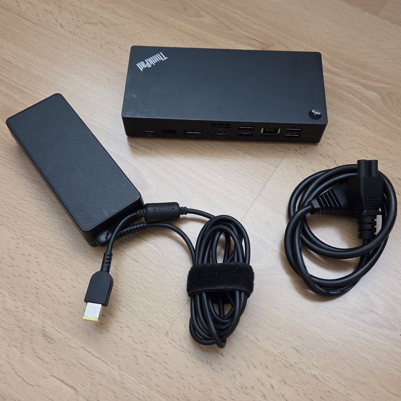 Lenovo Docking station: LENOVO USB-C Dock Gen2 – Usato da Kleindöttingen venduto da keepITeasy