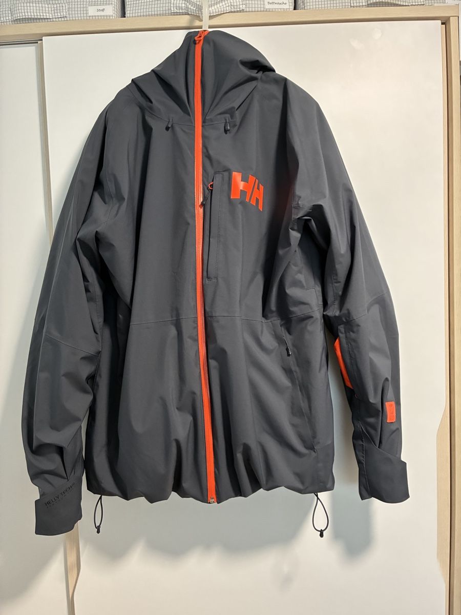 Helly Hansen Jacken: HellyHansen Skijacke (Primaloft) – Gebraucht aus Melchtal von Angie-1985