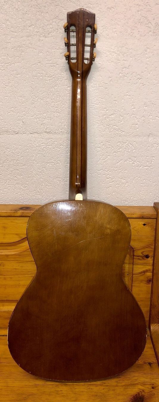 Strumenti musicali: Gitarre – Usato da Schlieren venduto da Flower5 2