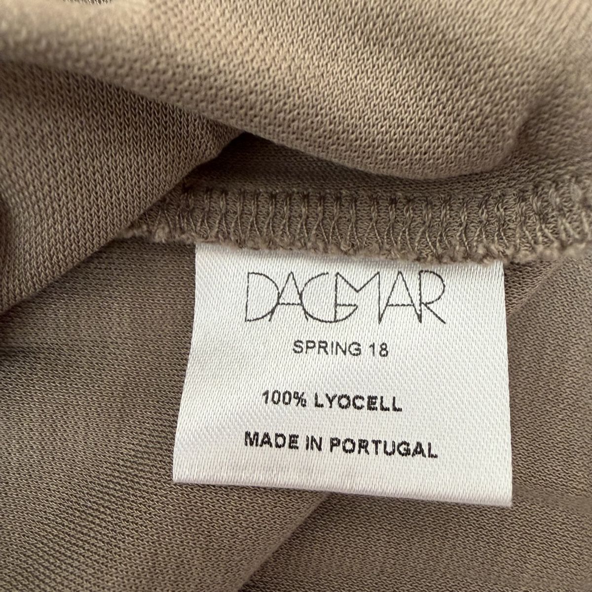T-shirt: DAGMAR T-Shirt 🤎 – Usato da Zürich venduto da ClosetQueen 9