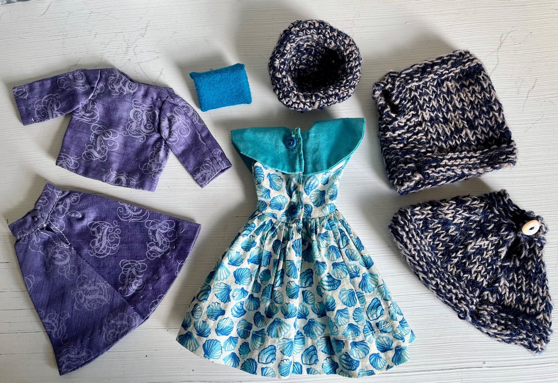Bambole: 3 outfit blu/viola per Barbie – Usato da Breganzona venduto da mas_tv72 3