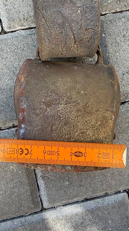 Glocken & Treicheln: CAMPANACCIO METALLO -RAME – Gebraucht aus Monte Carasso von Ely67 1