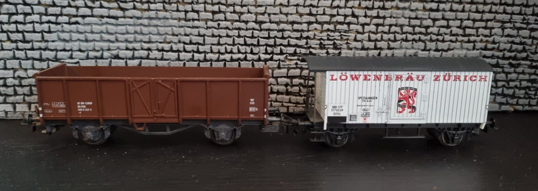 Liliput Modellini di ferrovie: LILIPUT Güterwagen – Usato da Wohlen AG venduto da Agnar