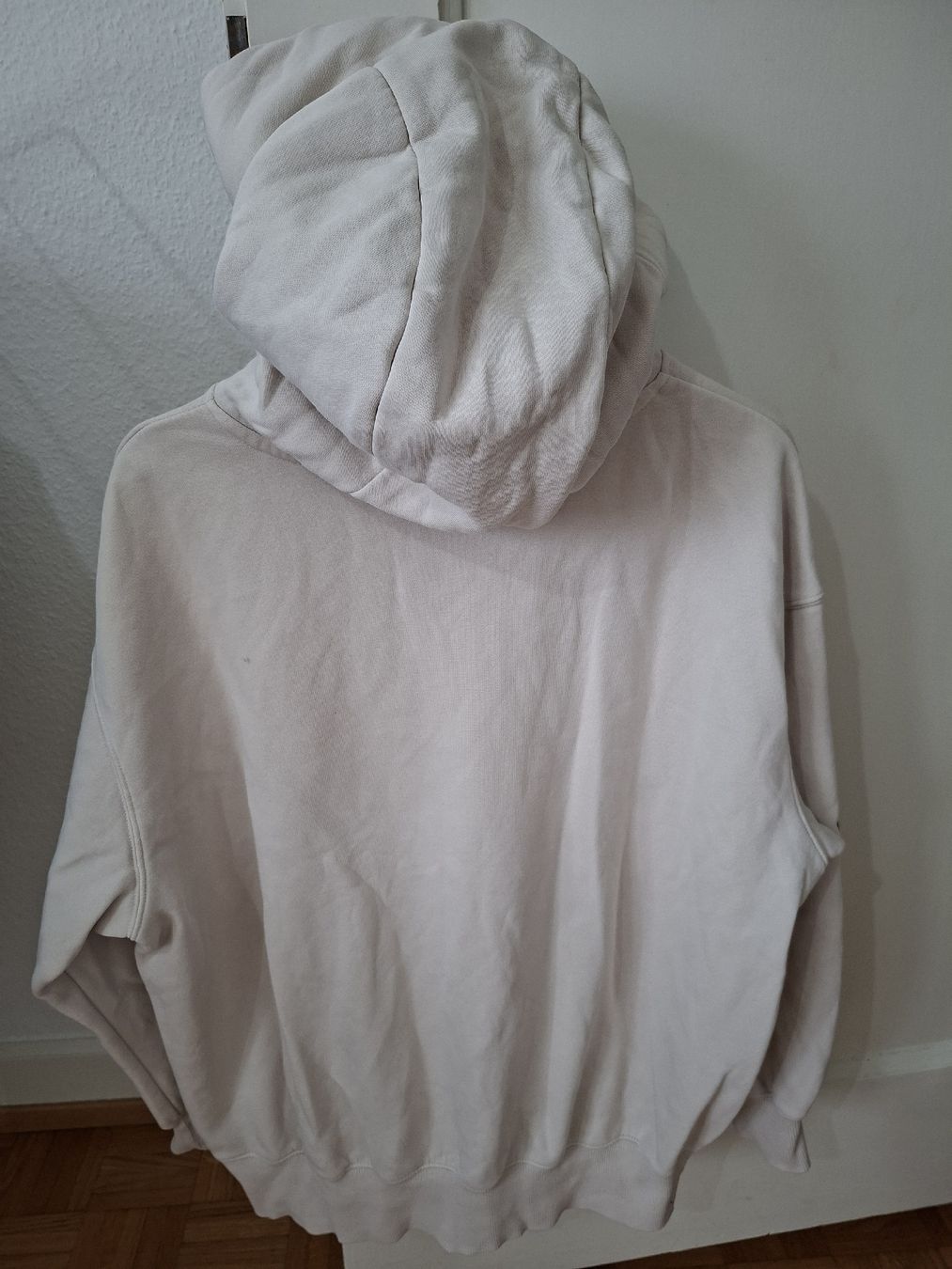 Nike Maglioni & Felpe: Sweat à capuche Nike beige, taille M large – Usato da Renens VD venduto da ser_j2fn 1