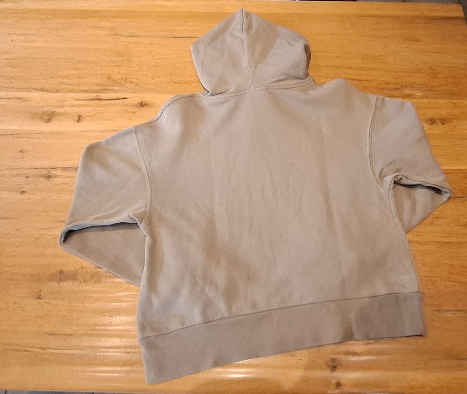 Lotti di vestiti: XS & S Grösse, 2er SET Kapuzenpullover – Usato da Nottwil venduto da echtMOMO 6