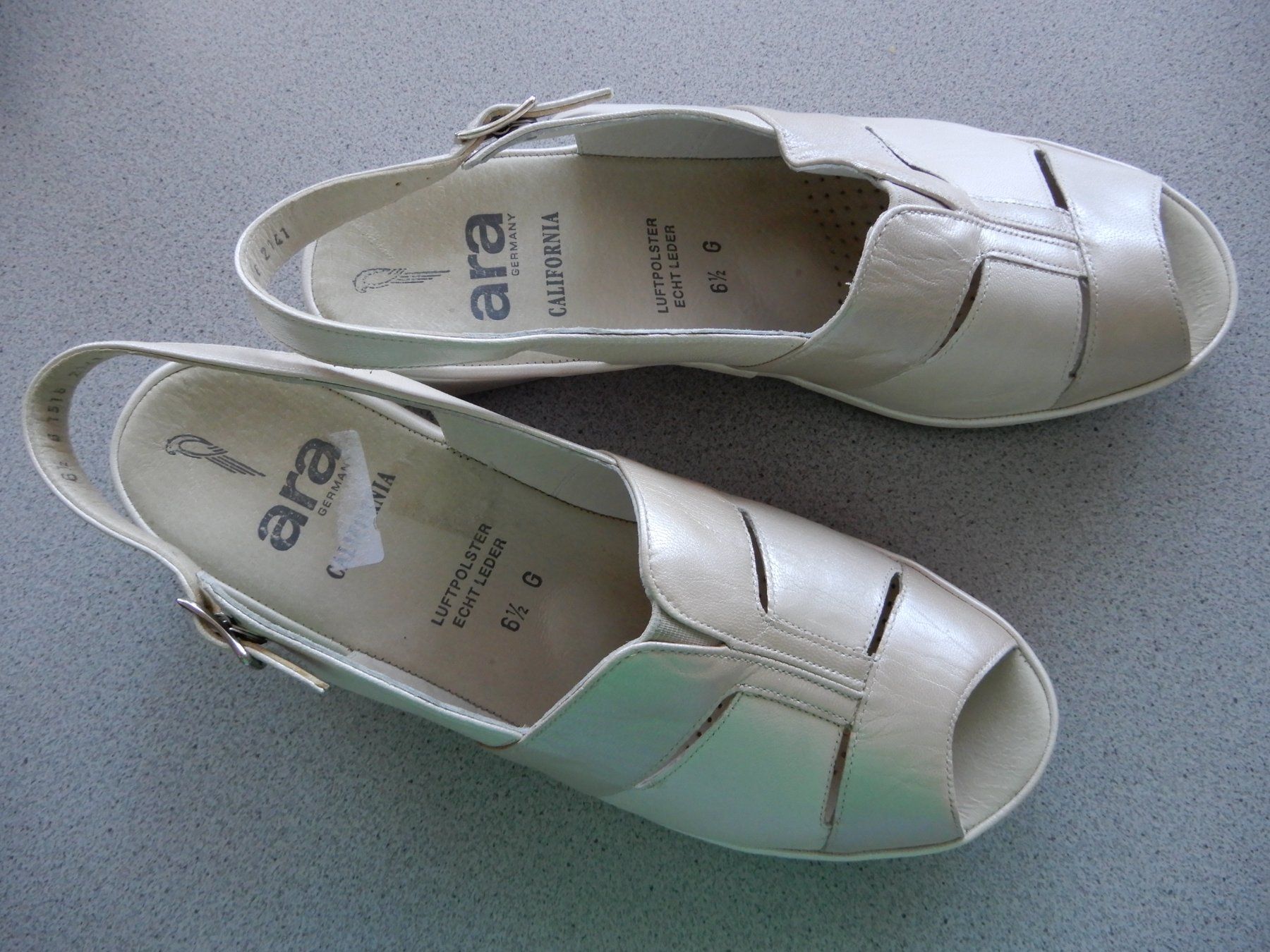 Ara Damenschuhe: ARA Damen-Pumps, beige 6 1/2, Luftpolster – Neu (gemäss Beschreibung) aus Burgdorf von Liss